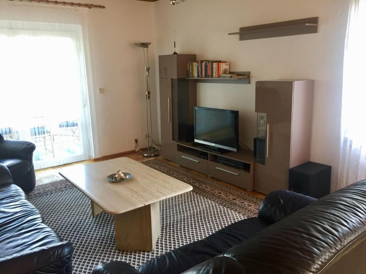 Appartamento Blaues Haus Niederdorfelden Esterno foto
